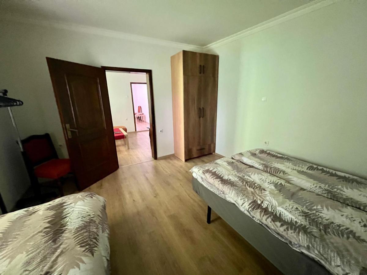 Home Base Apartments Skopje Luaran gambar