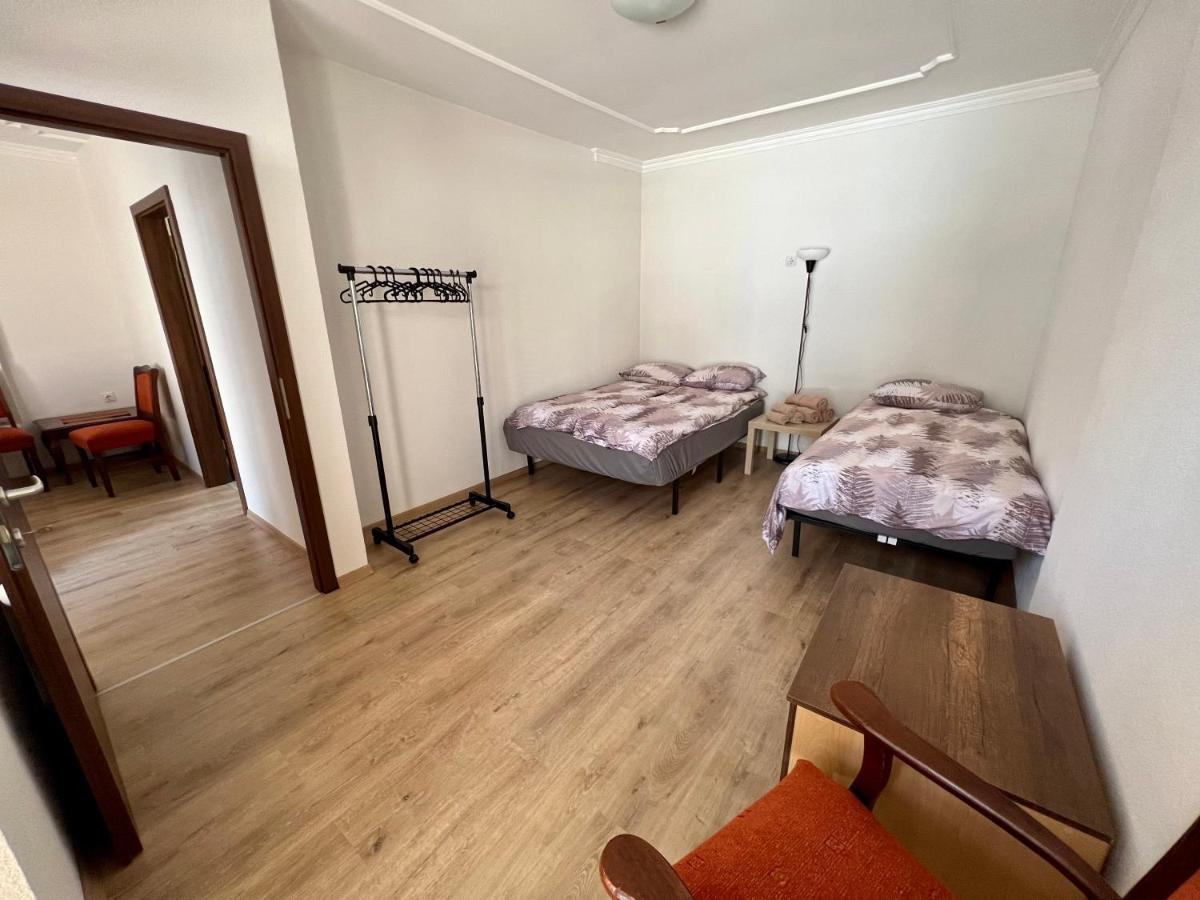 Home Base Apartments Skopje Luaran gambar