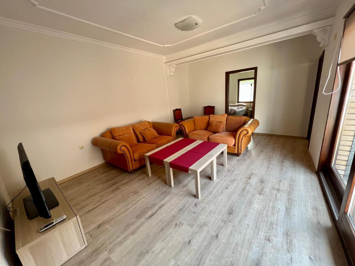Home Base Apartments Skopje Luaran gambar